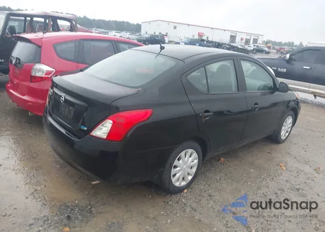 2012 Nissan Versa 1.6 S z USA, uszkodzony, nr VIN 3N1CN7AP5CL914841